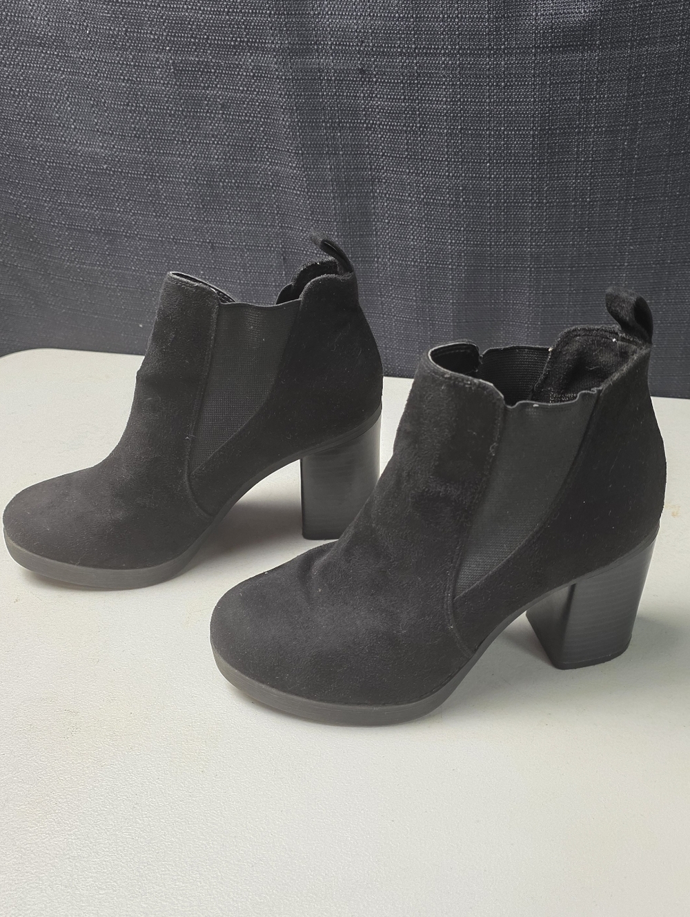 Womens American Eagle Black High Chunky Heel Ankle Boot Size 6